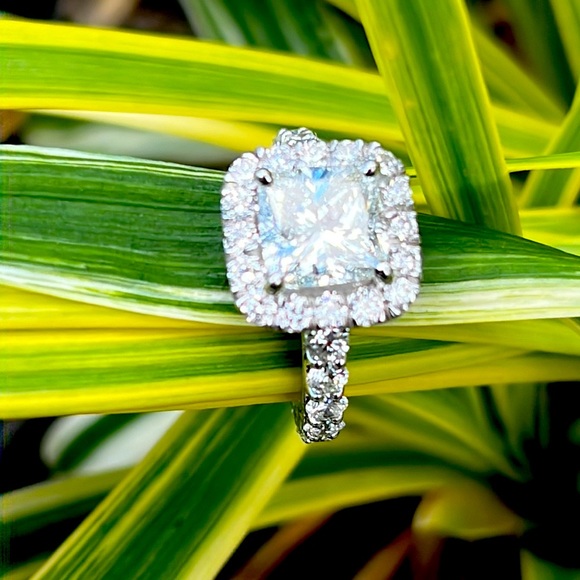 GIA 5.38 Diamond ring with 3.02 carat center stone - Picture 9 of 12